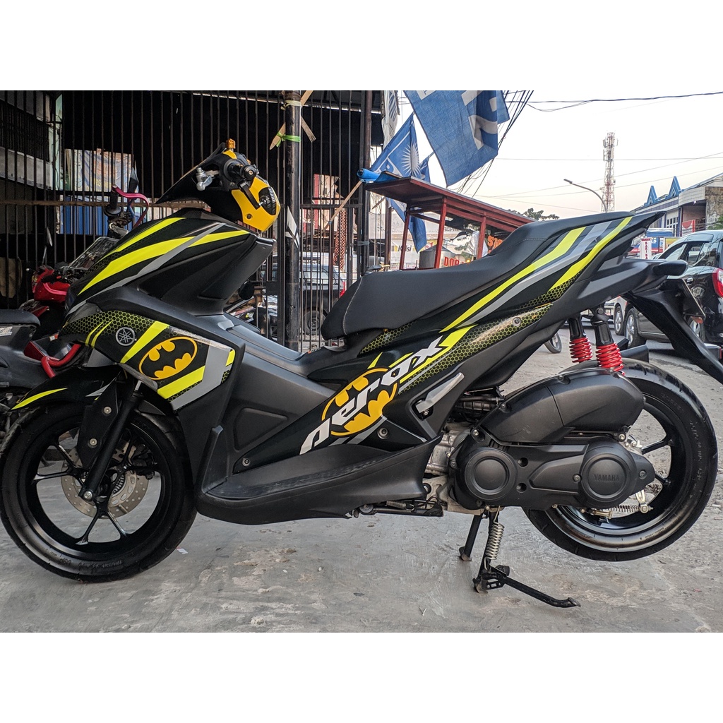DNKZ Stiker Aerox 155 Decal Full Body Aerox 155 Premium Black Batman Stripe Black Yellow Glossy