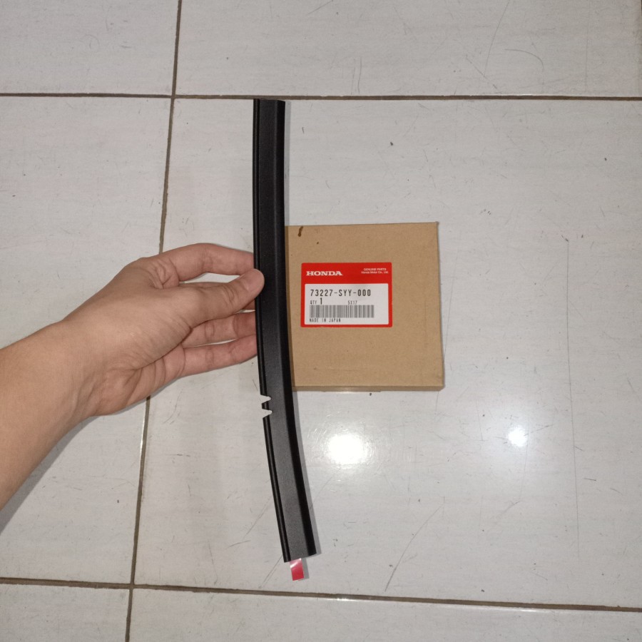 Seal / Karet Kaca Belakang Freed