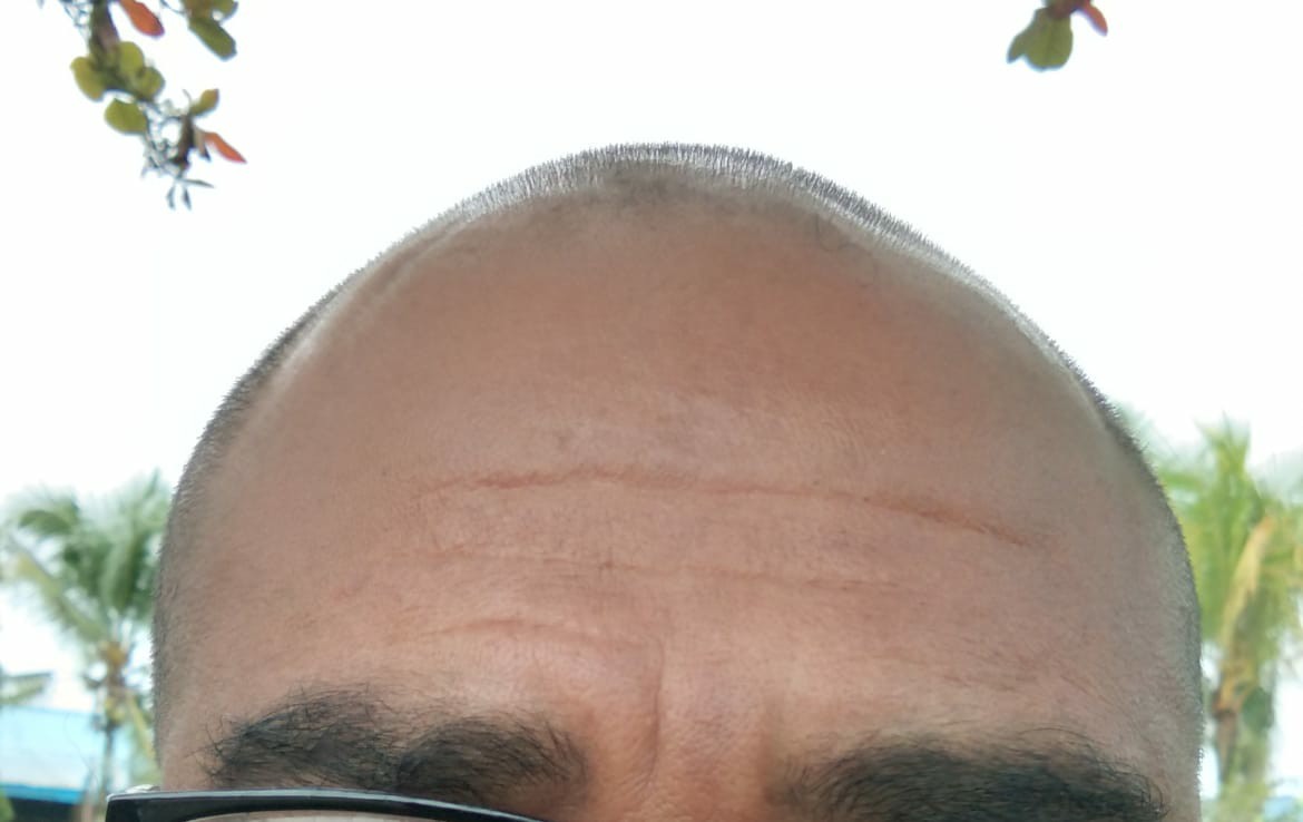 Pisau Dapur Sarung Tajam