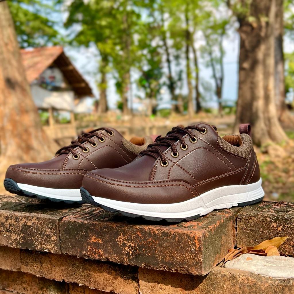 sepatu sneakers davis kasual non airmes ori made in indonesia sepatu kasual pria sol karet sepatu formal dan non formal pria sepatu santai pria keren trendy terlaris 2023