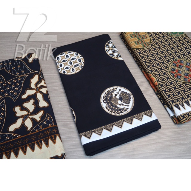 KAIN BATIK PREMIUM Bahan Katun Motif Bulat Sogan Kawung Kontenporer Modern Hitam Item 724250 Cap 72 Jarik Jarit Samping Kebat Panjang Batik Katun Modern Premium Bahan Seragam Batik Pernikahan Kantor Keluarga Murah Kamen Jadi Batik Bali Lembaran