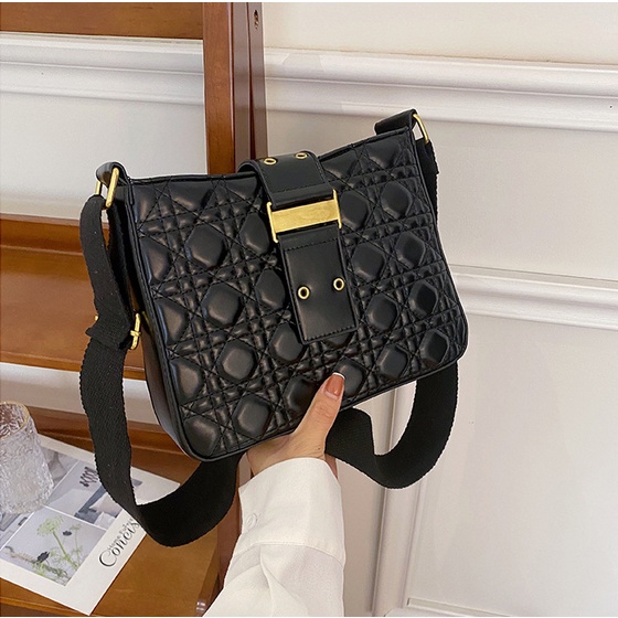 161929 Tas Selempang Wanita Import Slingbag Cewek (1 KG MUAT 2) LT1929