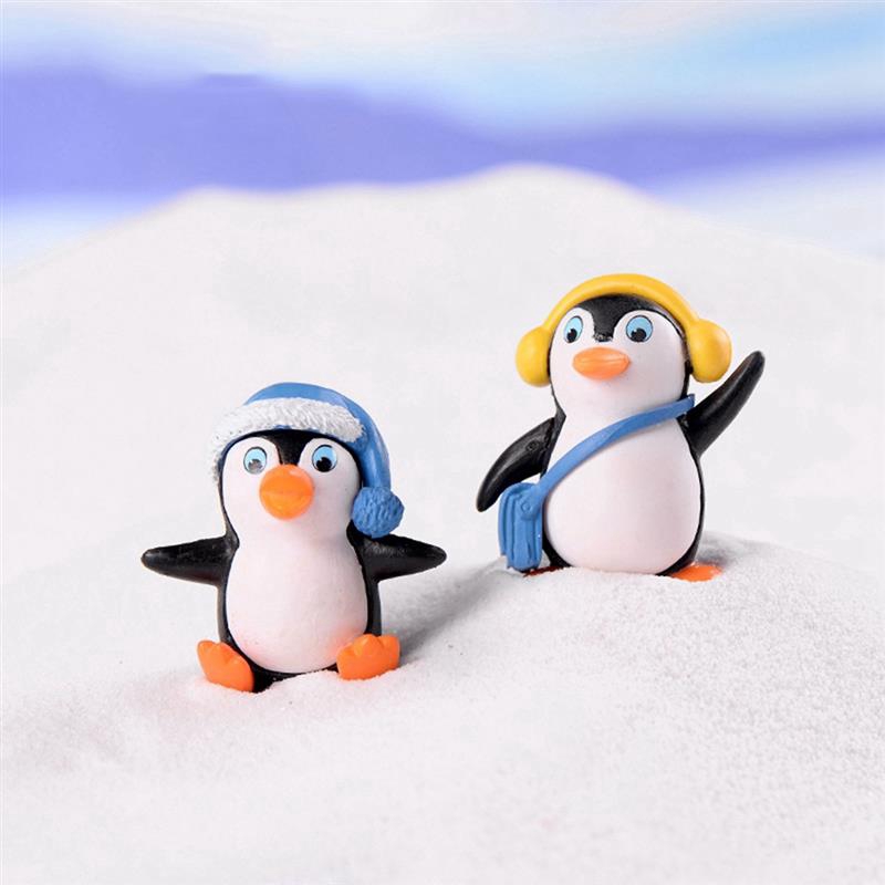 4 Pcs Pinguin Lumut Gantung Liontin Pohon Xmas Ornamen Kecil Boneka Patung Dunia Bonsai Produk Taman