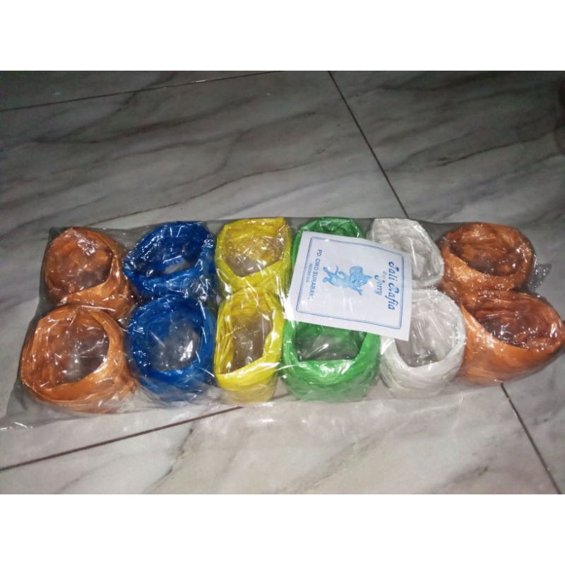 

rafia satu pak isi 12pcs