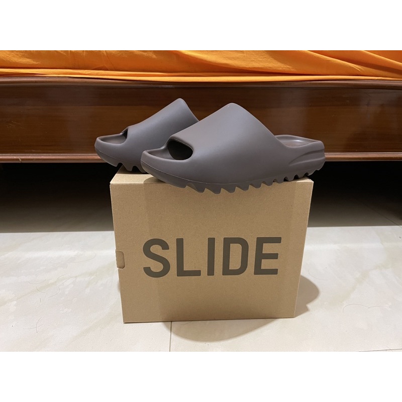 Adidas Yeezy Slide Soot