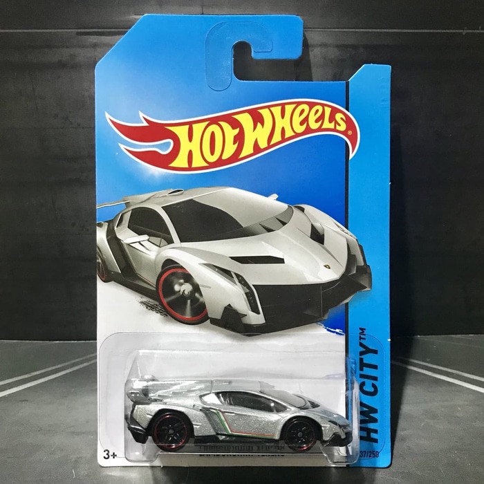 Hot Wheels Lamborghini Veneno Silver