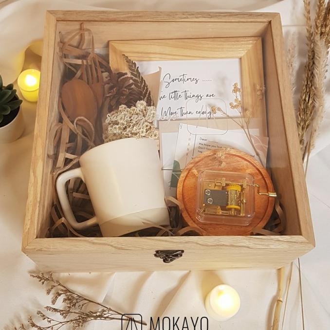 

GIFT BOX BY MOKAYO (SARANGHAEYO A) FGBV61352
