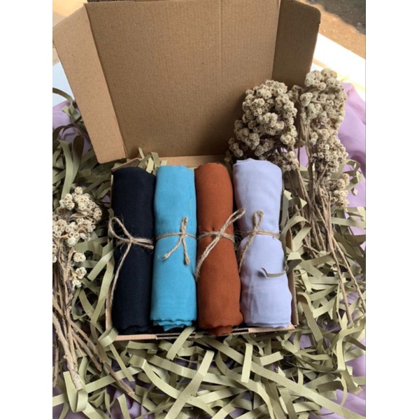 

PAKET HAMPERS 4 BELLASQUARE READY STOK!!!