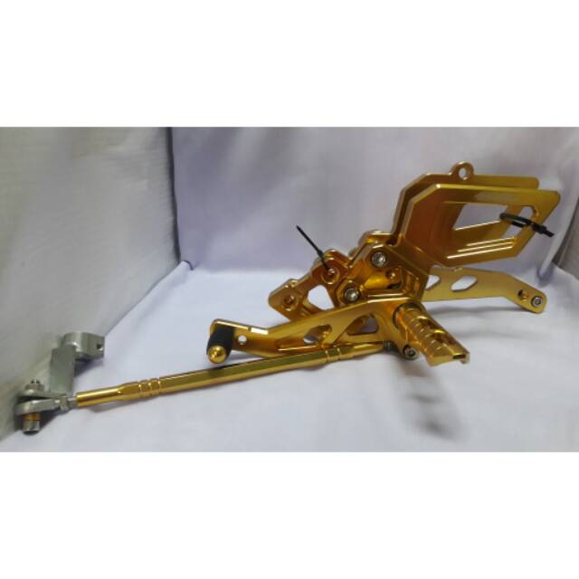 underbone ukir r15/xabre