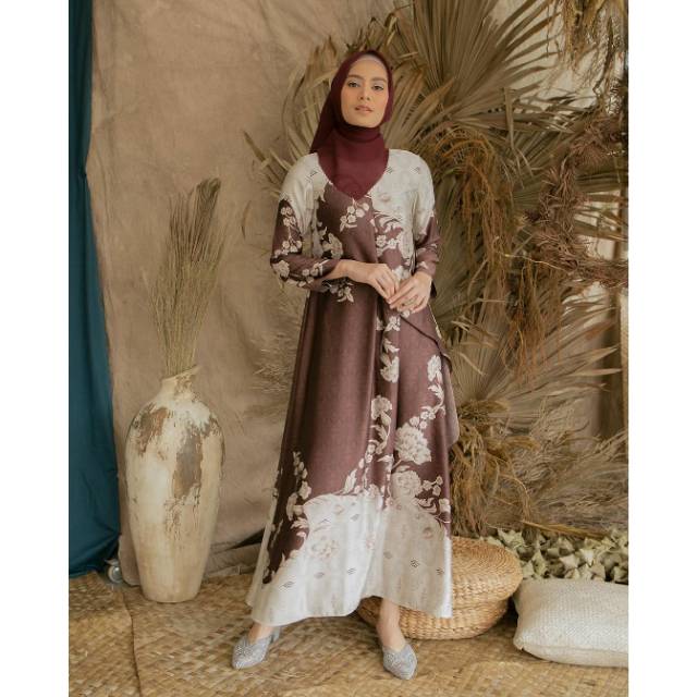 New  Maumere Dress Mulberry by Wearing Klamby