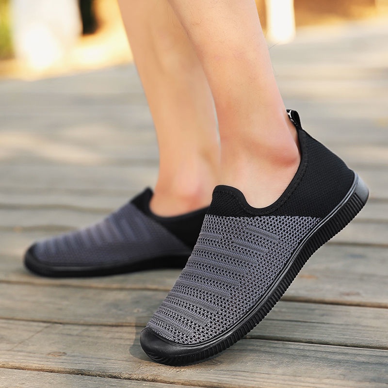 COD Fashon Slip On Pria Sepatu Casual Outdoor Trekking Sepatu Tanpa Tali Santai Slop Musim Panas Bernapas Selop Keren 059