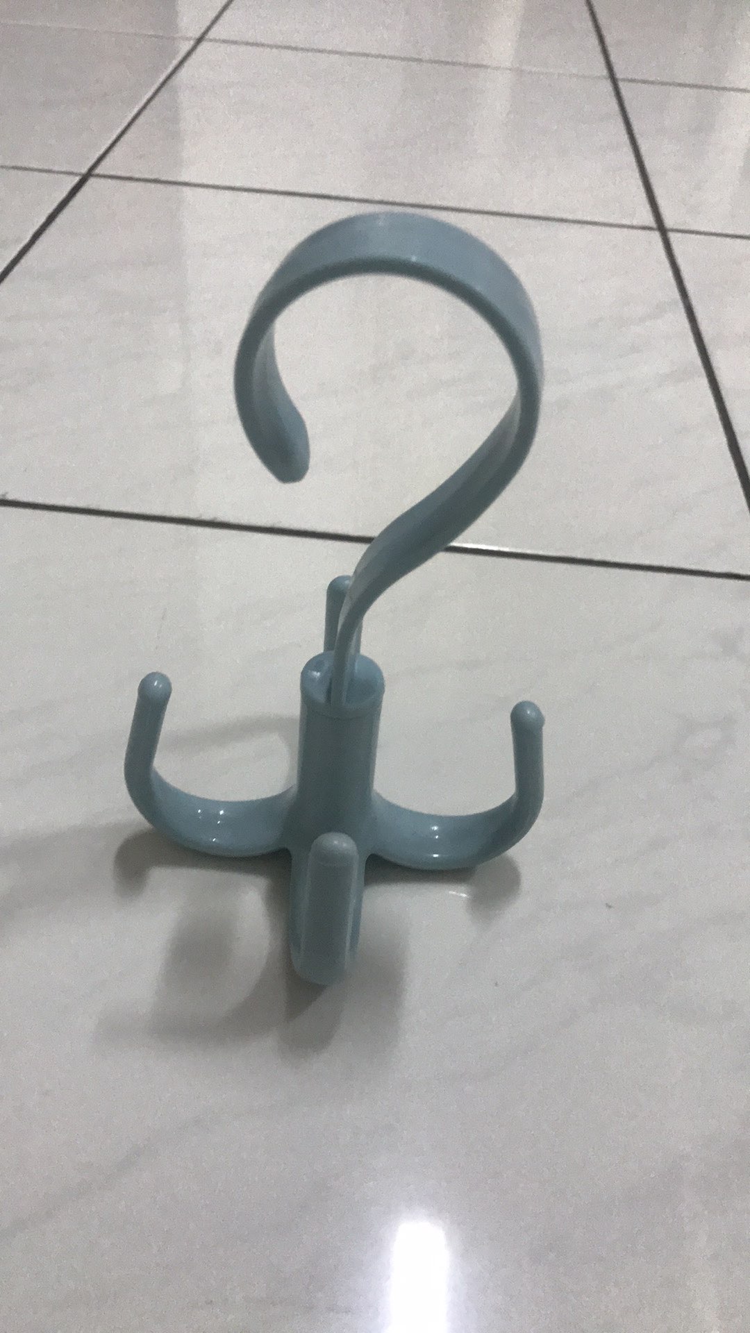 Gantungan Multifungsi Hanger Tas Topi Dasi Shall 4 Cantolan Gurita