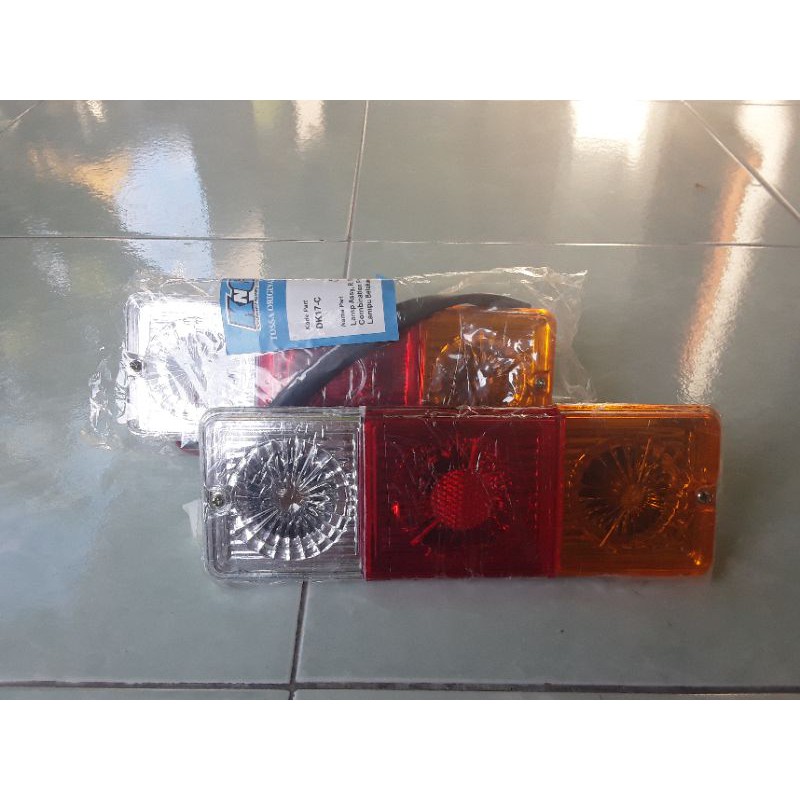 lampu stop lampu belakang motor roda tiga tossa pico 110cc original.(set kiri kanan)