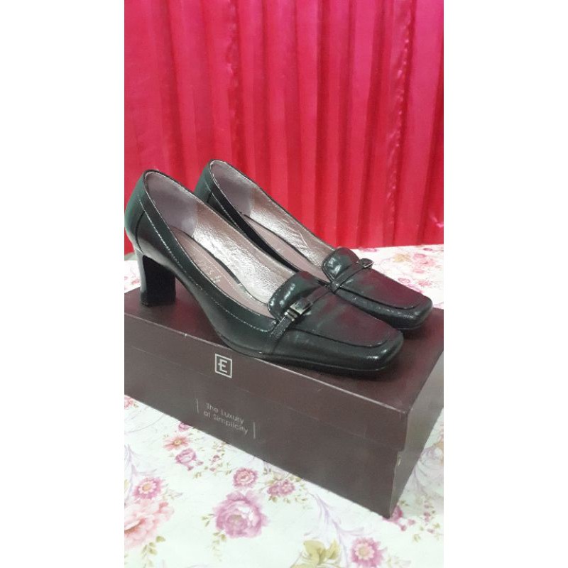 Sepatu Heels Hitam Merk Everbest Original Preloved uk.39