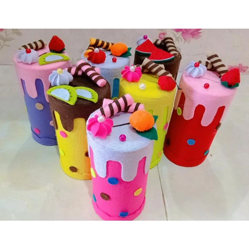 Celengan karakter anak model tart / celengan flanel/ celengan karakter anak