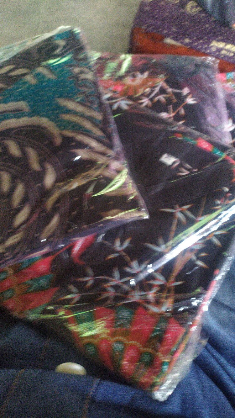 Batik Couple Keluarga Sania Ruffle Ori Ndoro Jowi Dnt Motif Kipas