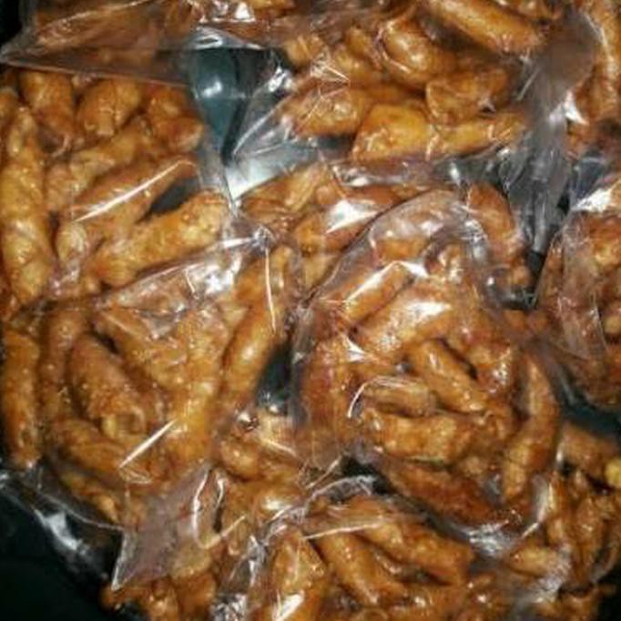 

Alami Enak Kacang Keong (Kue Kacang Intip) Khas Bukittinggi