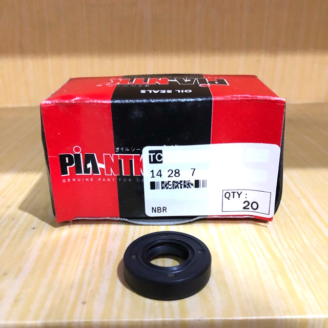 

Oil Seal 14x28x7