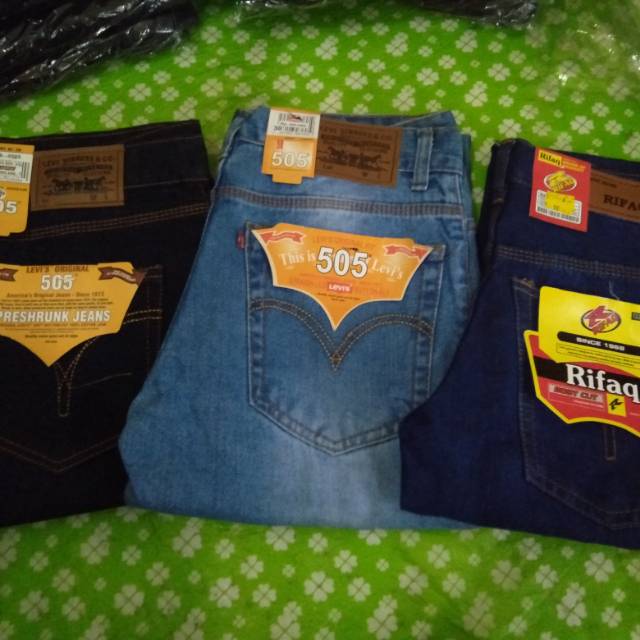 Celana jeans panjang pria, standar ready,tiga warna,hitam,biru muda, biru tua, size 27-32