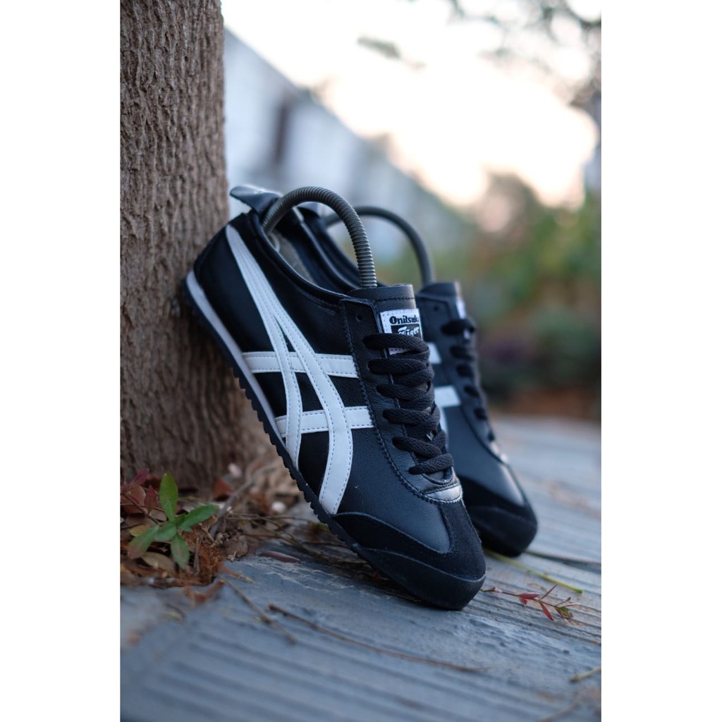 Sepatu Original Onitsuka Tiger Black List White
