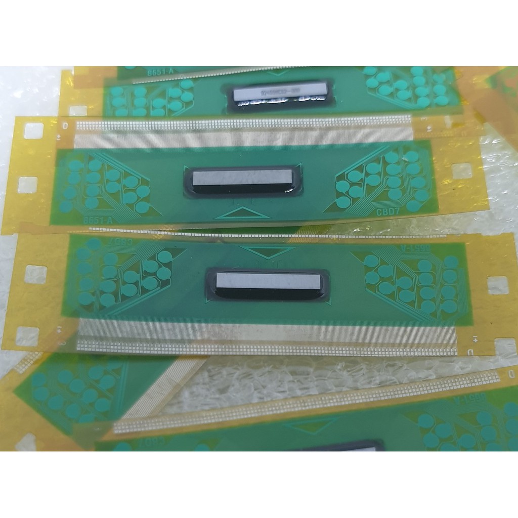 IC COF 8651A-CBD7 8651-ACBD7 untuk TV LCD LED Persamaan 8658B-CBH1