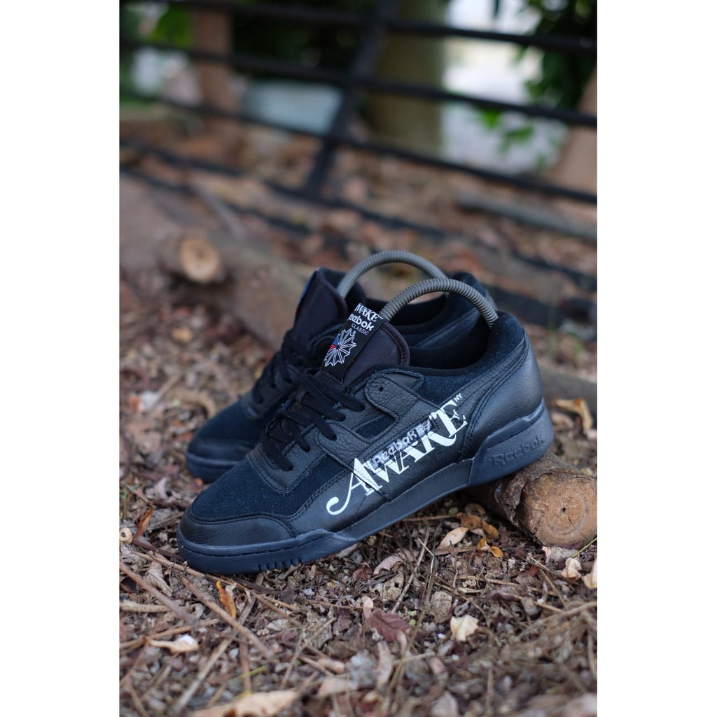 Sepatu Original Reebok Classic Awake