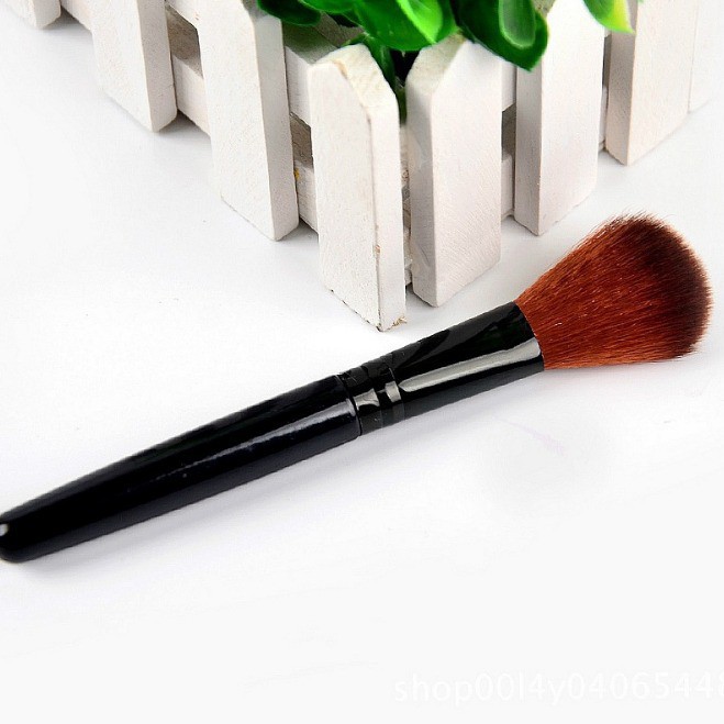 Kuas Make up Brush on  Blush On Dengan Gagang