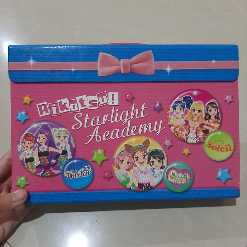(PRELOVED) BINDER TEMPAT PENYIMPANAN KARTU AIKATSU CARD OFFICIAL FROM BANDAI STARLIGHT ACADEMY