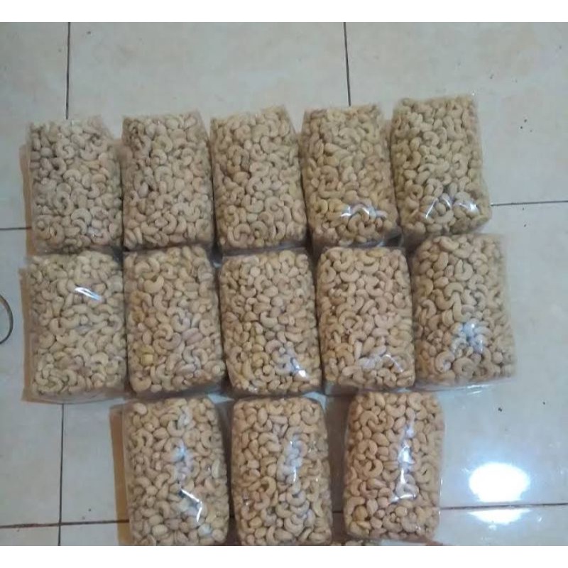 

Grosir kacang mete mentah murah asli Wonogiri