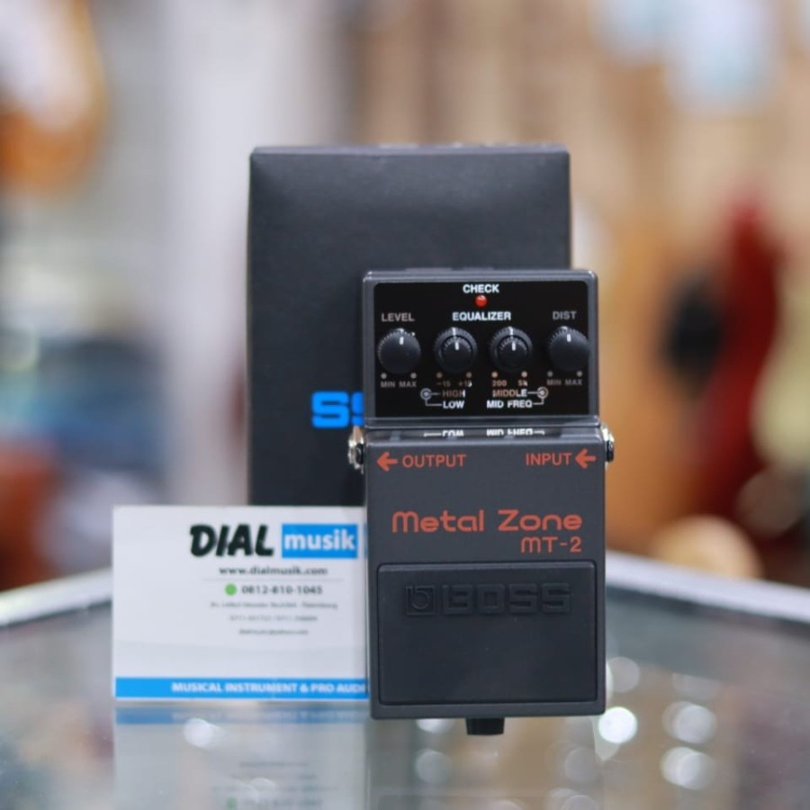 Boss MT2 - Metal Zone Distortion Pedal - Efek Gitar