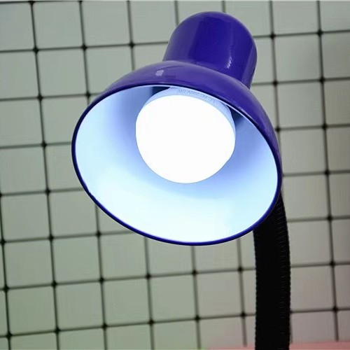 FUTAKO LB-203 Lampu Meja Belajar Leher Flexible