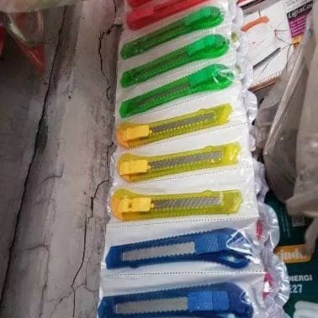 

Cutter murah plastik