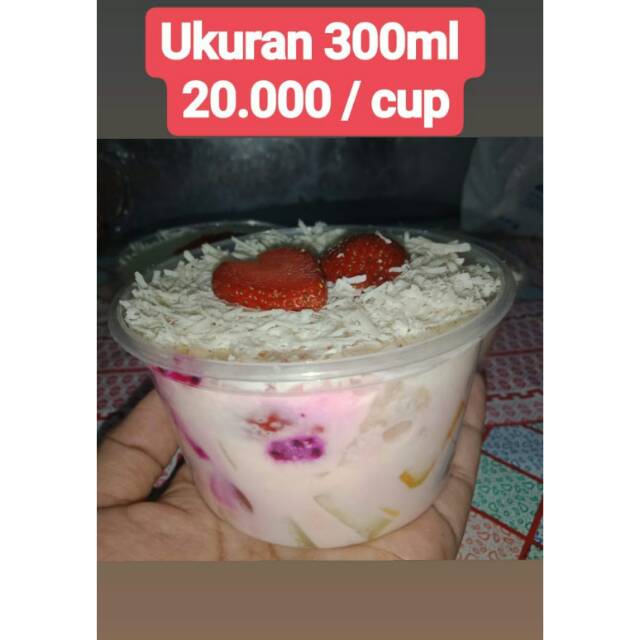Salad Buah 300ml Makanan Minuman Makanan Instan Di Carousell
