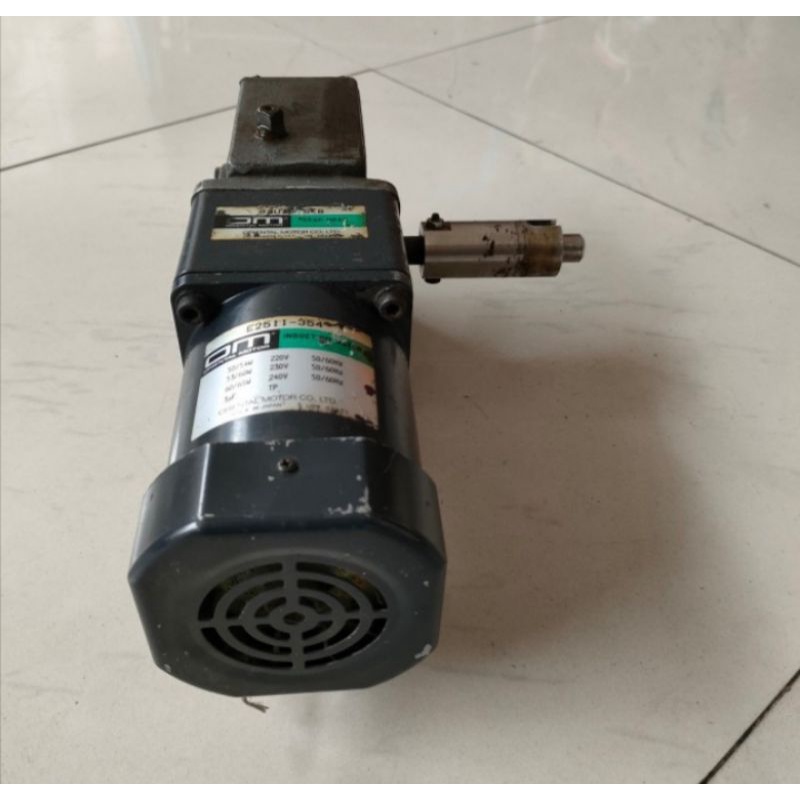 induction Motor Gearbox 220V Ac 60W Ratio 1 : 75 Model Worm