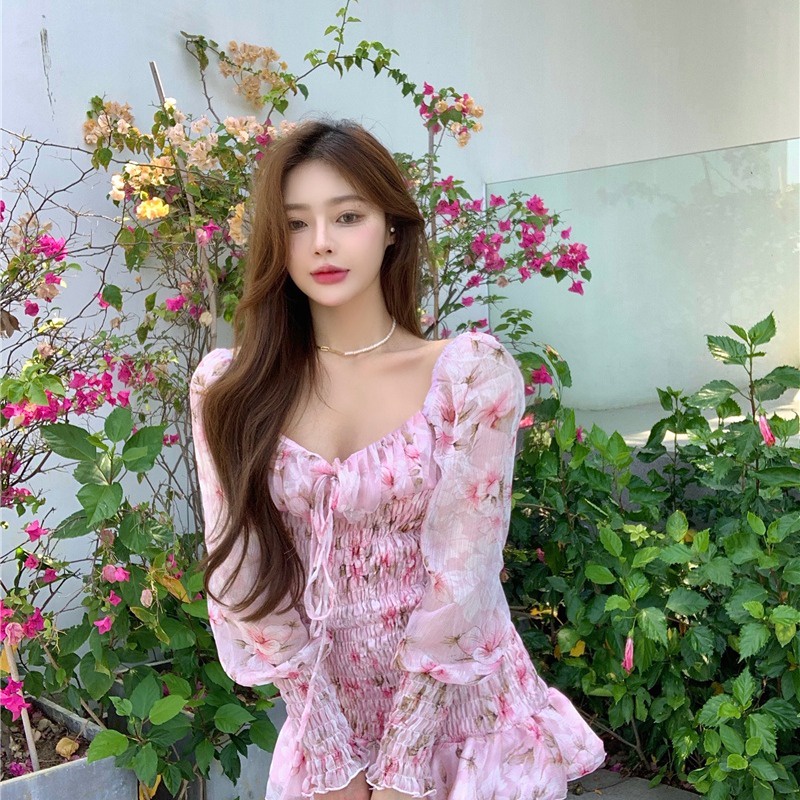 gaun gaya korea sifon floral ruffled hip rok pendek pinggang tinggi leher persegi pink lipit gaun le