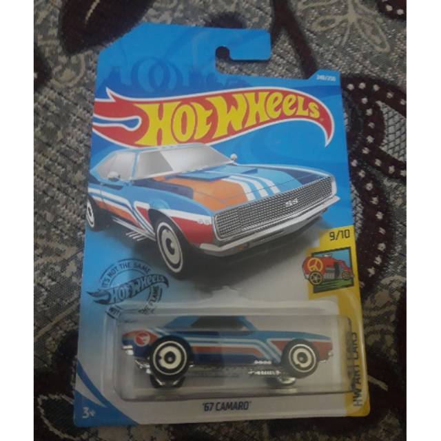 Hot Wheels 67 Camaro TH / Treasure Hunt Reguler