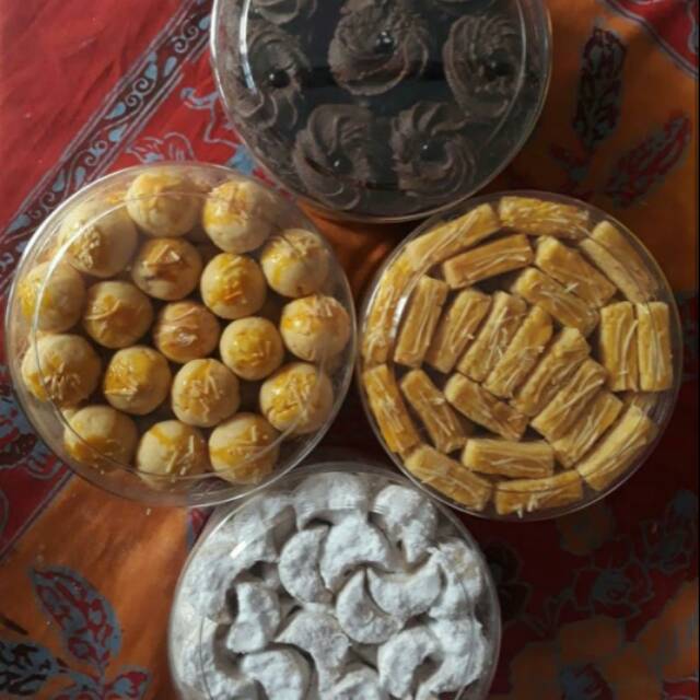 

Kue lebaran bikinan home made #depok citayam
