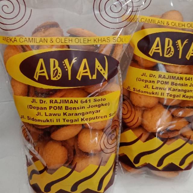 

ROTI NANAS BENTUK HATI 250 gr OLEH OLEH SOLO