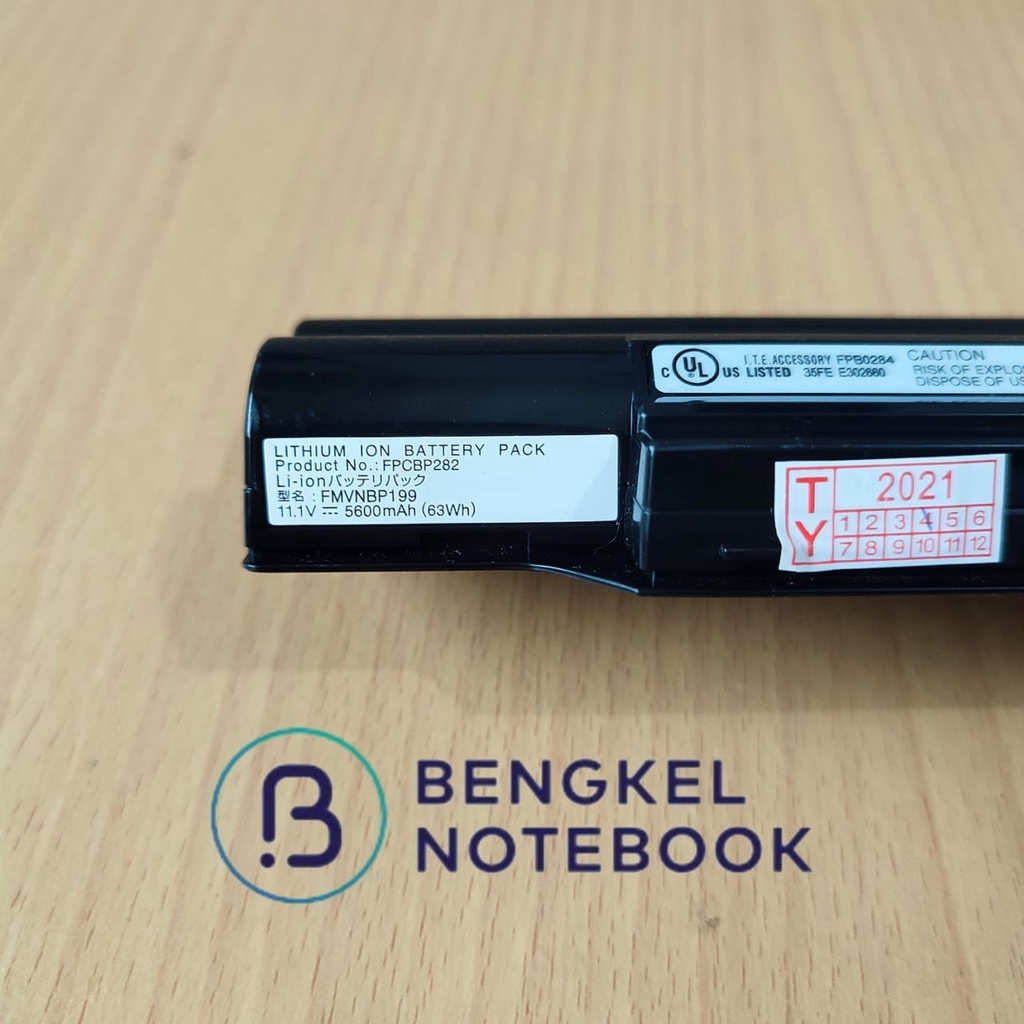 Baterai Fujitsu LifeBook SH560 SH561 SH760 SH761 SH771 SH572 SH760 SH761 SH762 SH772 SH782 SH792 PH701 PH702 P702 P770 SH560 SH761 SH760 SH771 SH772 SH572 SH772 SH792 LH700 S761 S762 S782 S792 FPCBP145 FPCBP282 P770 L1010 S761 P770 L1010 P770 P771 P772