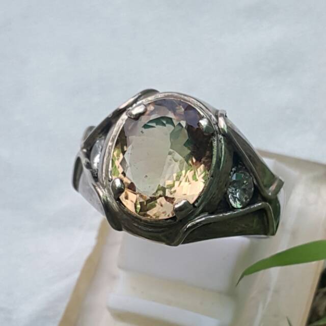 Natural heliodor beryl 3.41 cts