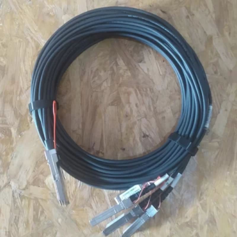 DAC QSFP to 4 SFP 7m