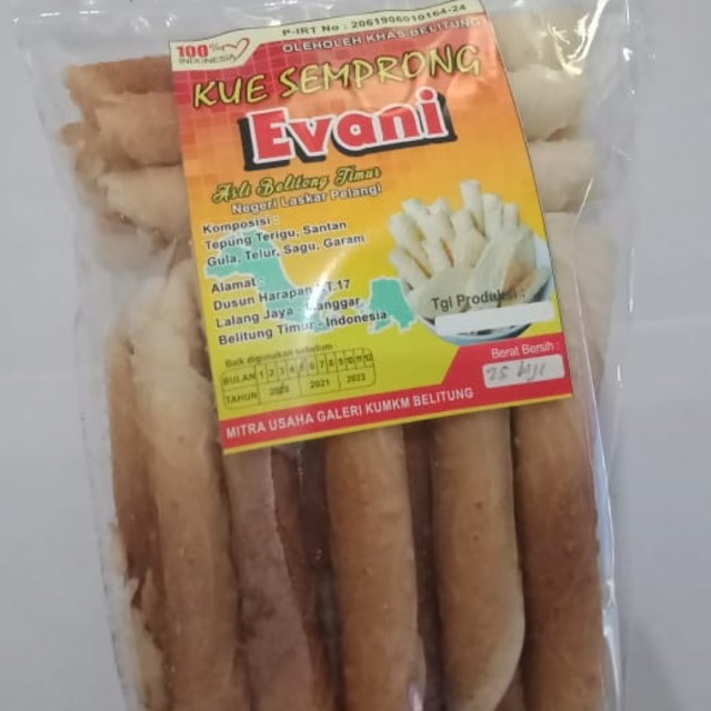 

Kue semprong Evani bangka belitung . halal. cemilan enak. cemilan manis. cemilan jadul. cemilan mantab