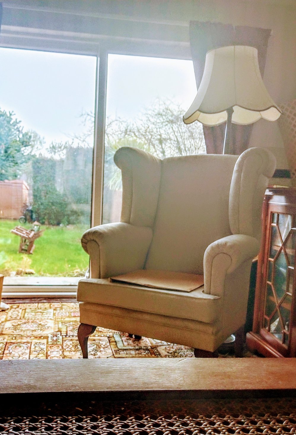 Vas Bunga Kayu Jati Model Botol