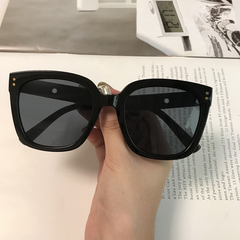 (GS) Kacamata Anti Sinar UV Sunglasses Hitam Gaya Korea