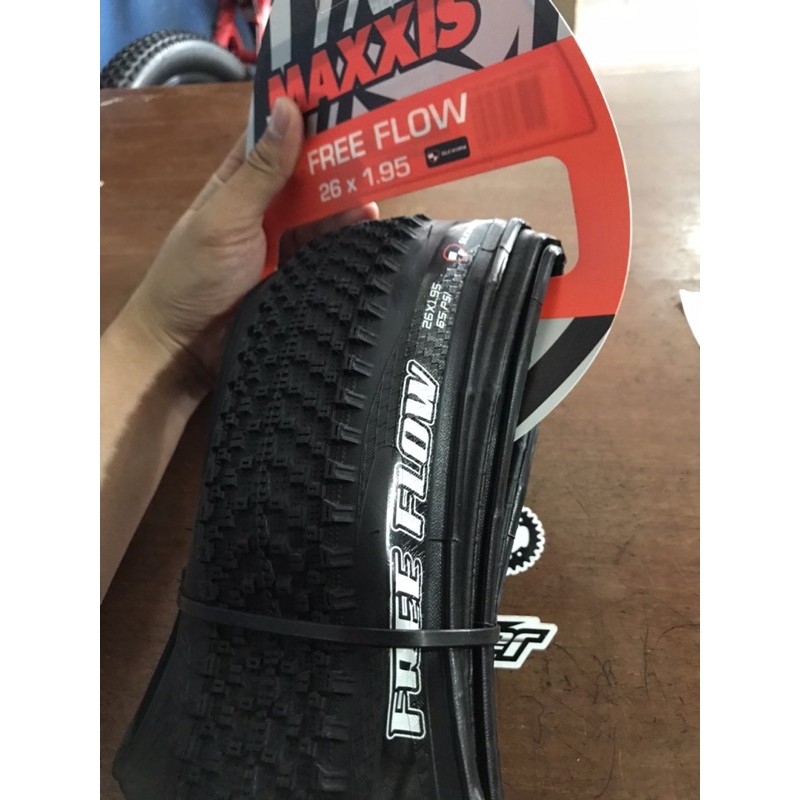 ban luar sepeda maxxis freeflow 26x1.95
