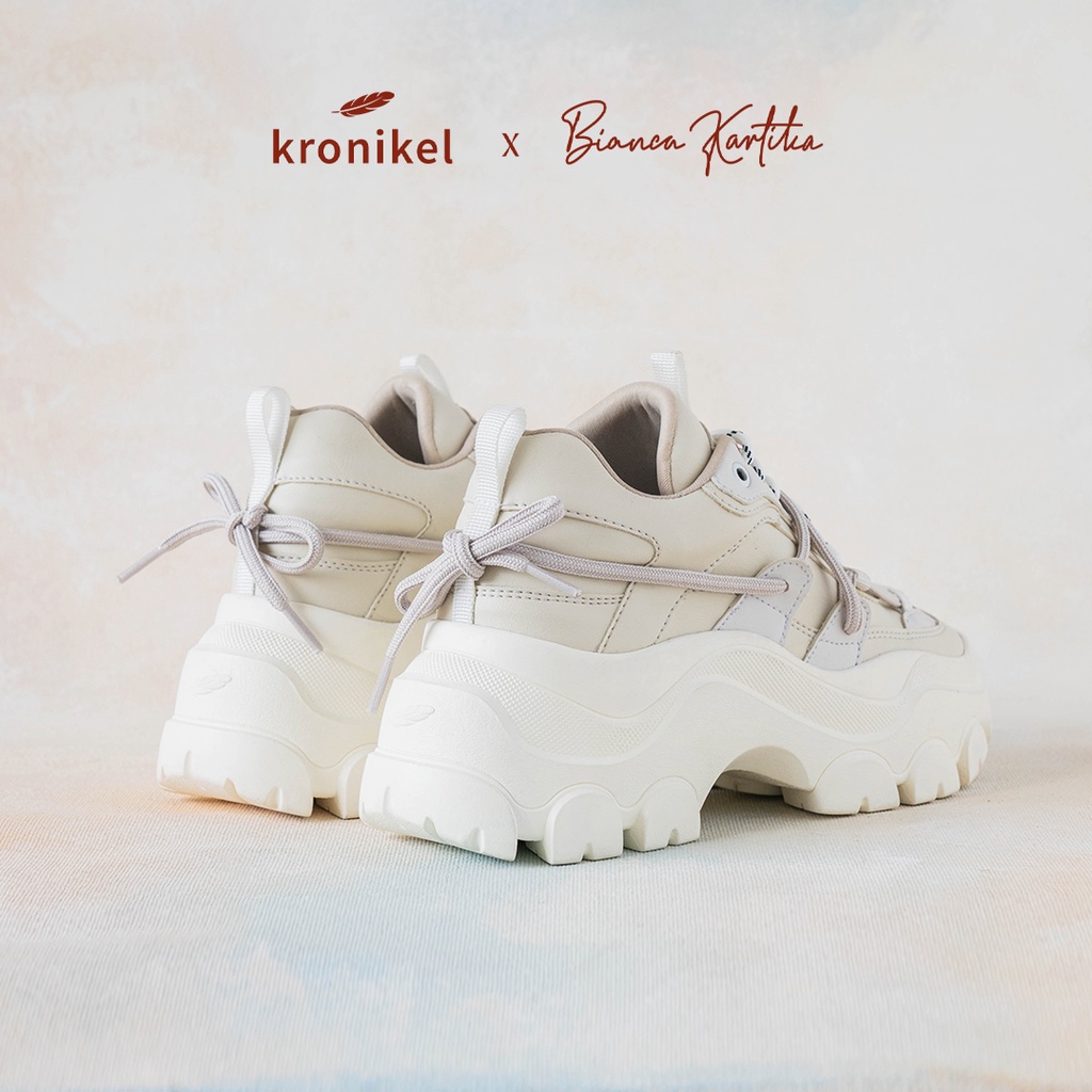 [PREMIUM LOKAL BRAND] KRONIKEL PROJECT x BIANCA KARTIKA // INSA - Ivory