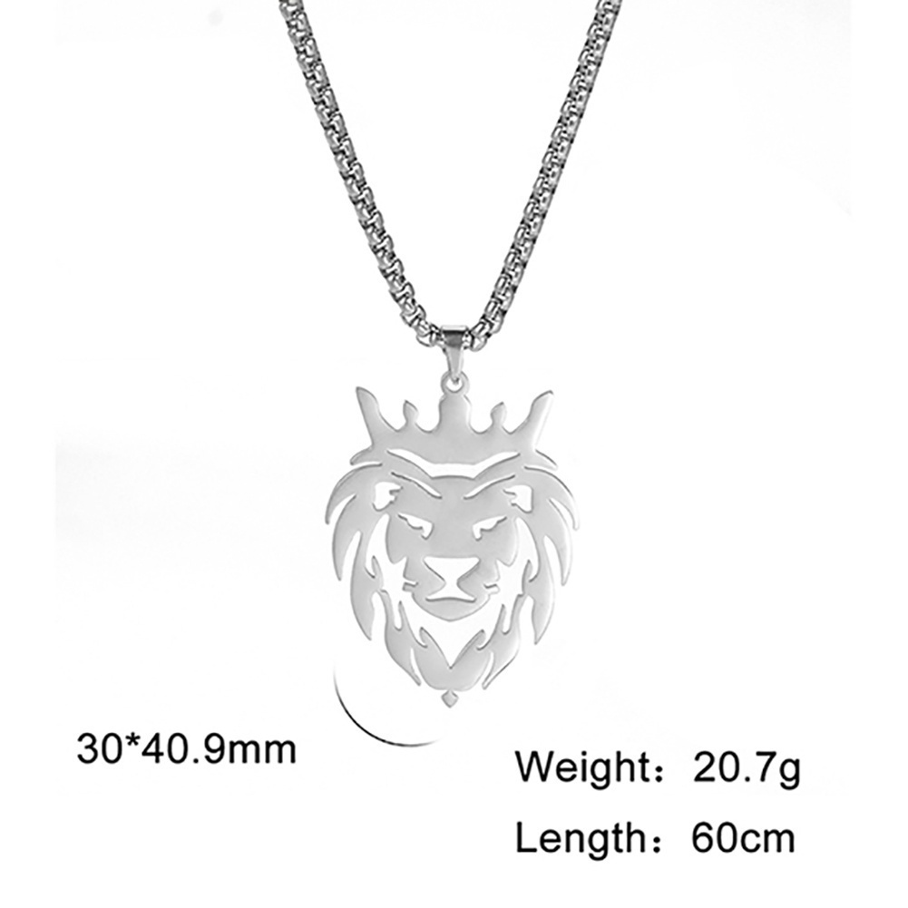 Kalung Rantai Dengan Liontin Mahkota Singa Bahan stainless steel Warna Emas