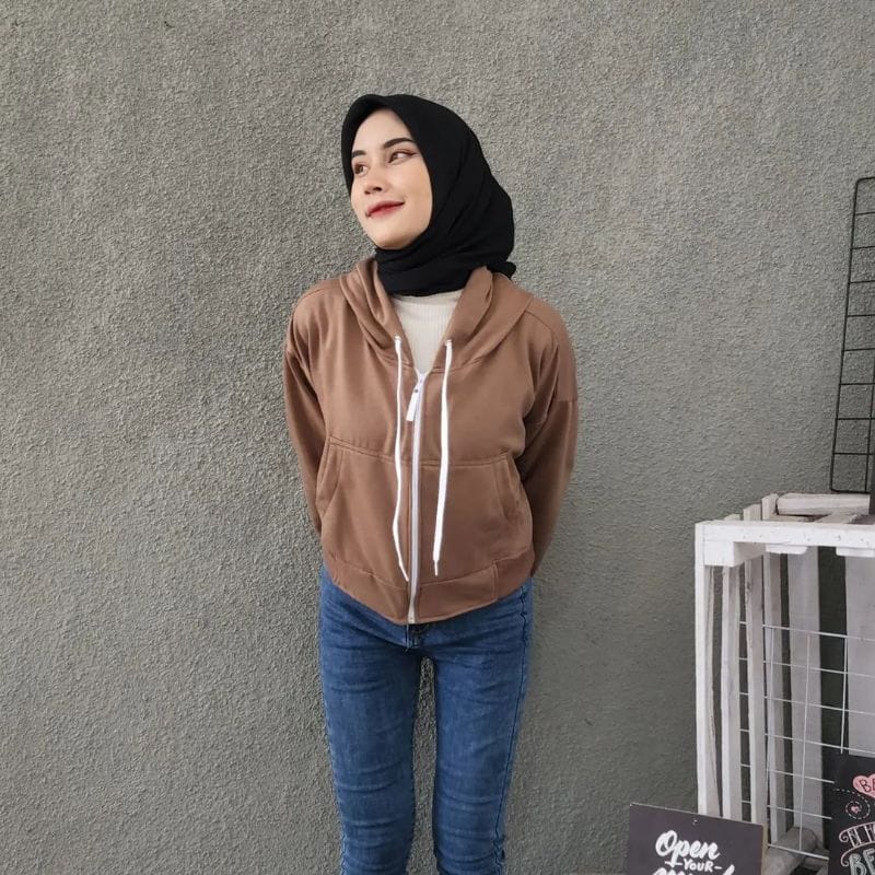 JAKET CROOPE HOODIE WANITA ZIPPER - SWEATER WANITA OMERA CROPE-moca