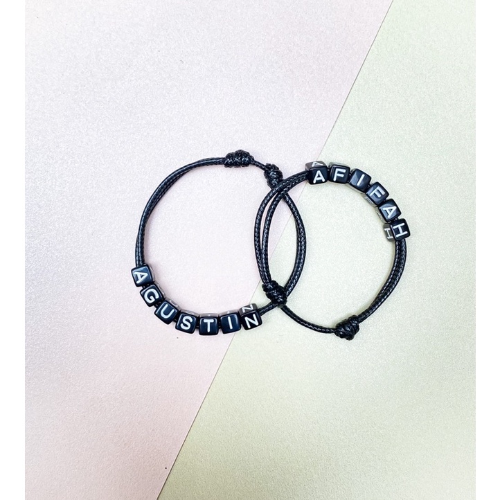 Gelang Tangan Inisial