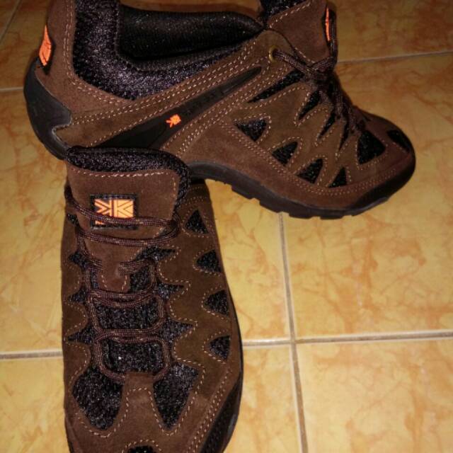 Sepatu karimor